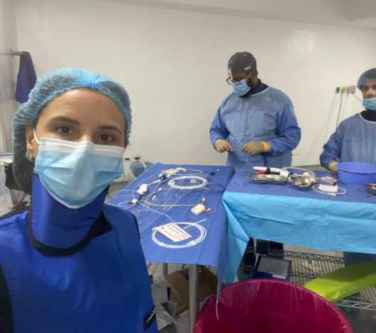 Manejo especializado de cirrosis y sus complicaciones